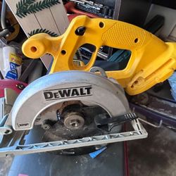 Dewalt Circular Saw