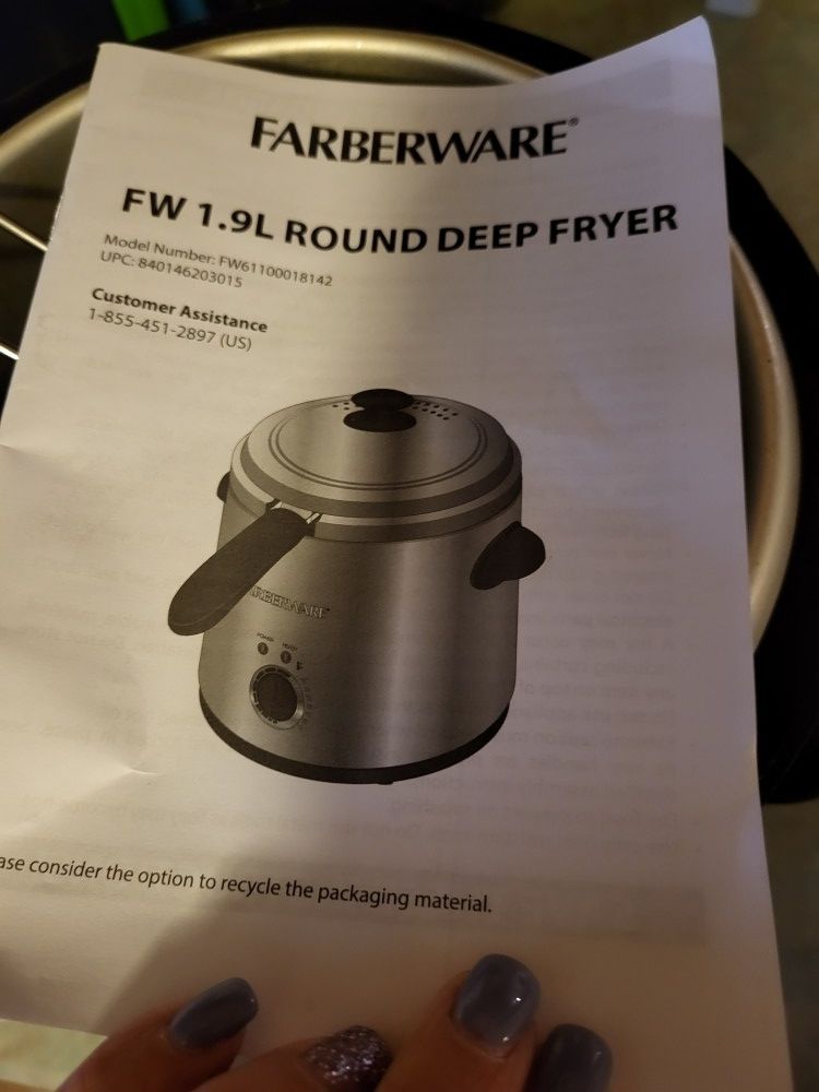 Farberware FW61100018142 Round 1.9 Liter Deep Fryer