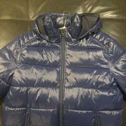Guess puffer