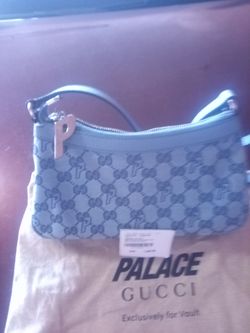Palace gucci tote bag