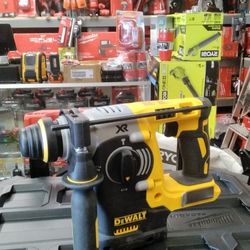 DEWALT 20V XR 1" (26mm) SDS BRUSHLESS HAMMER (TOOL ONLY)