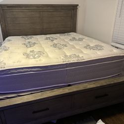 King size bedroom set 