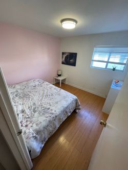 Queen size bed with mattress