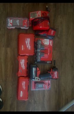 Milwaukee Drill/ Tools