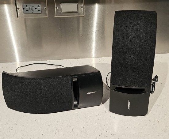 BOSE 161, Two Speakers
