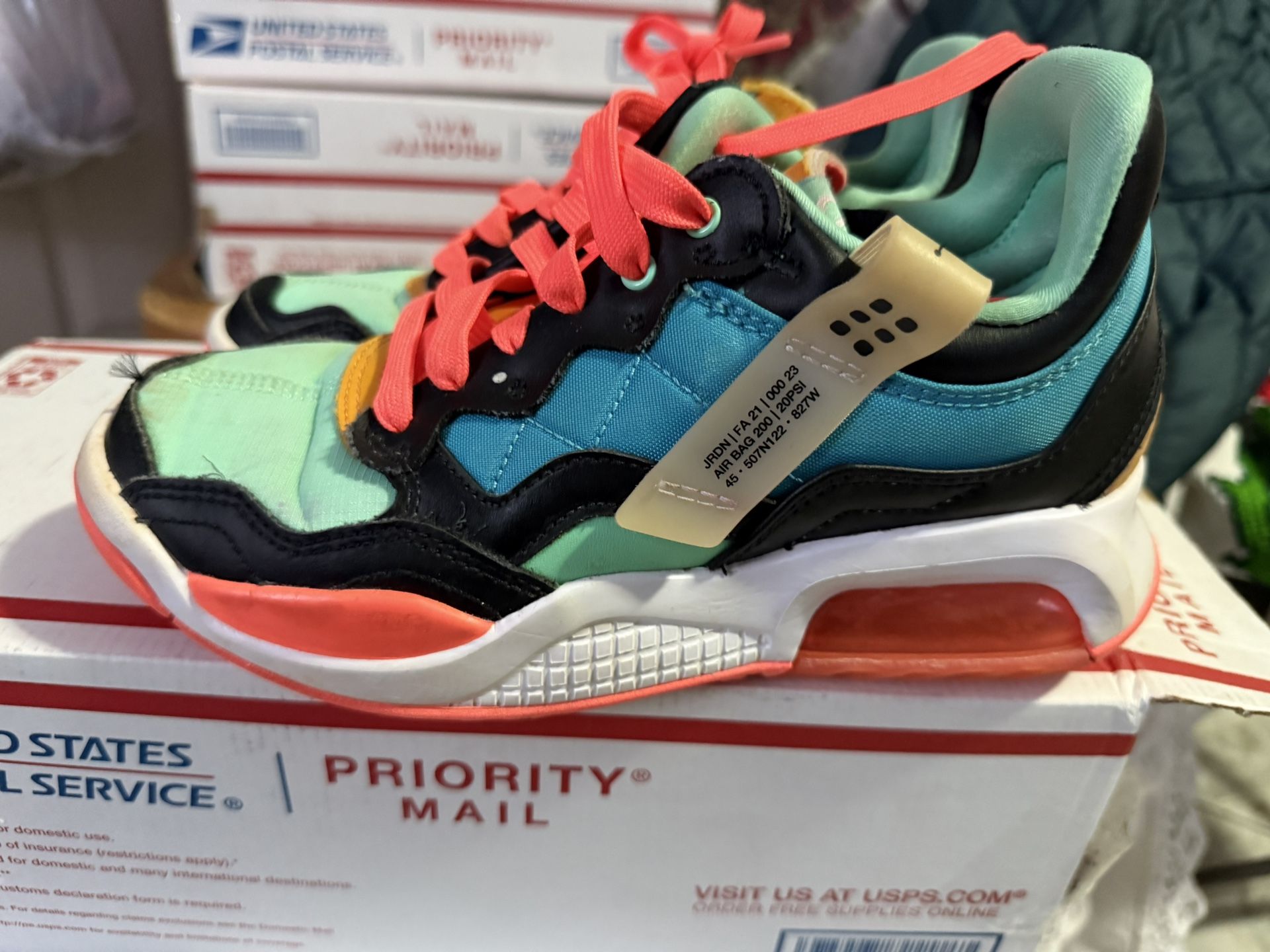 Used Jordan MA2 LifeStyle