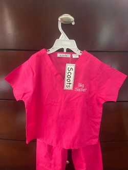 Scoots Bright Pink “Big Sister” scrub set size 4T