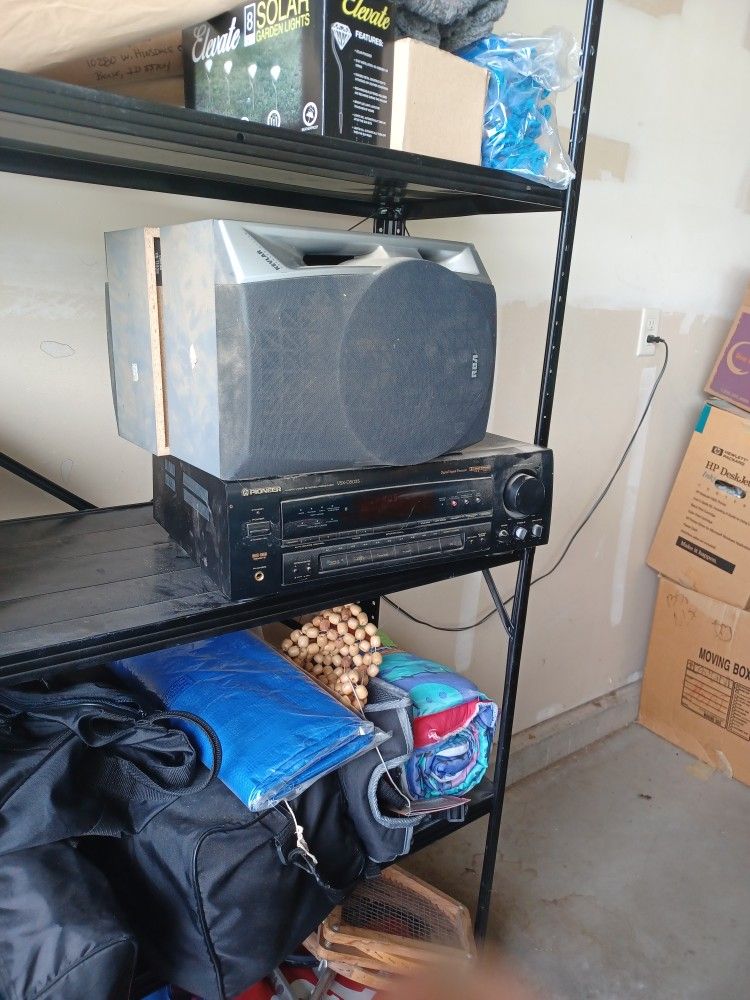 Stereo W/speakers