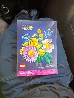 Lego BOTANICALS (Petite Sunny Bouquet)