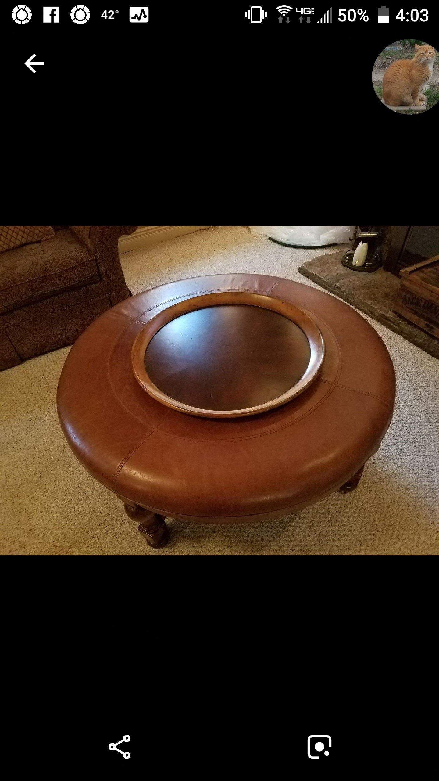 Lazy Boy Round cocktail/coffee table for Sale in VLG OF LAKEWD, IL ...
