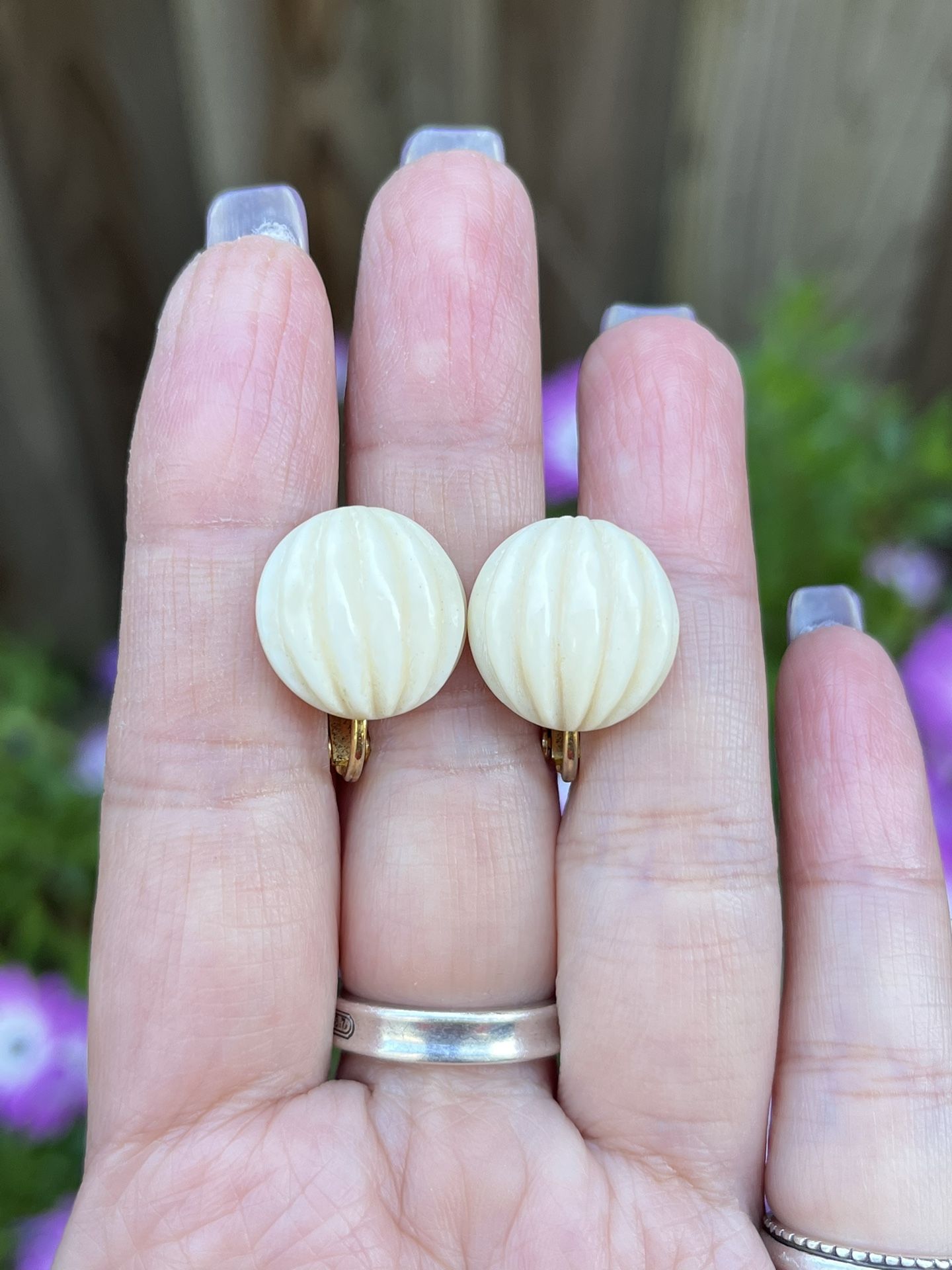 Antique ear clip