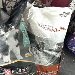 Price FIRM 38 pound Bags Of   Dog Food SEE PICTURES 