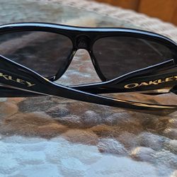 Oakley Chaminade Sunglasses Black With Chrome Lens