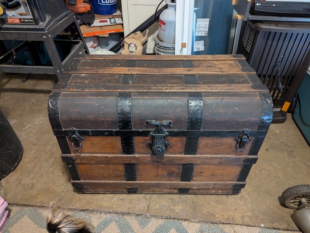 Antique Steamer Chest Trunk