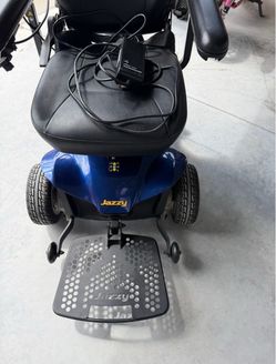 Jazzy Power Wheelchair with Charger