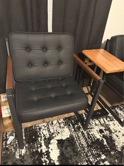 Black Tufted Leather Accent Chair