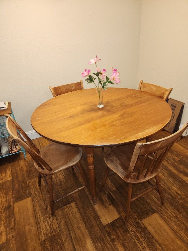 Expandable Dining Table With 4 Chairs
