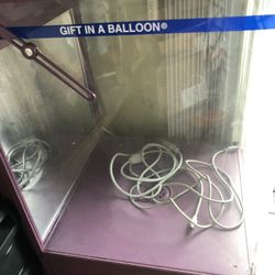Balloon stuffing machine