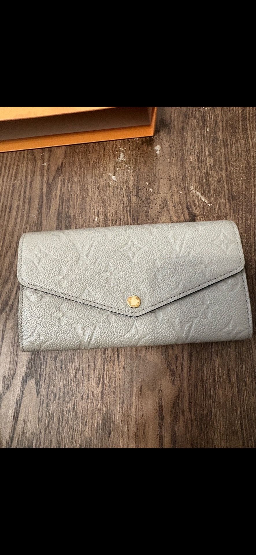 Louis Vuitton Sarah Wallet