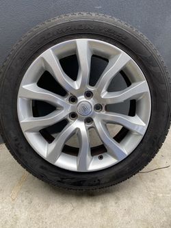 ORIGINAL LAND/RANGE ROVER ,,RIMS WITH TIRES