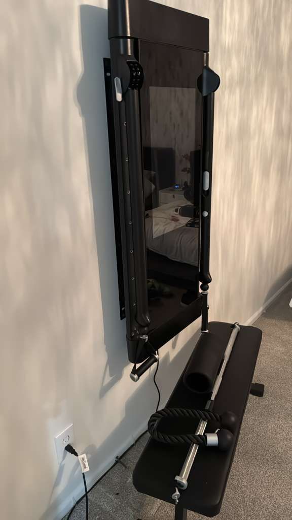 2022 Tonal Home Gym Very Good Condition 51-200 Rides - Columbus, OH