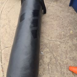 Heavy Duty 47 Inch Punching Bag 100 Lbs New