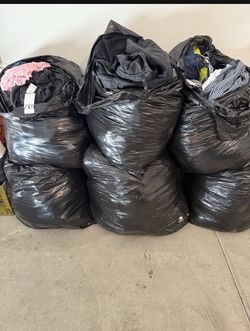 6 Huge Bags of Clothes 70 to 100+ Pieces