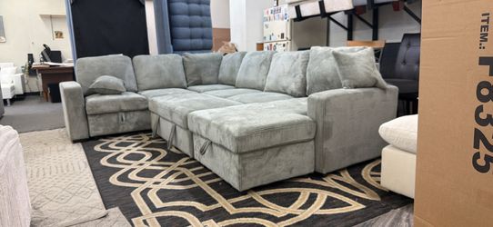New X-Large sleeeper sectional couch / free delivery