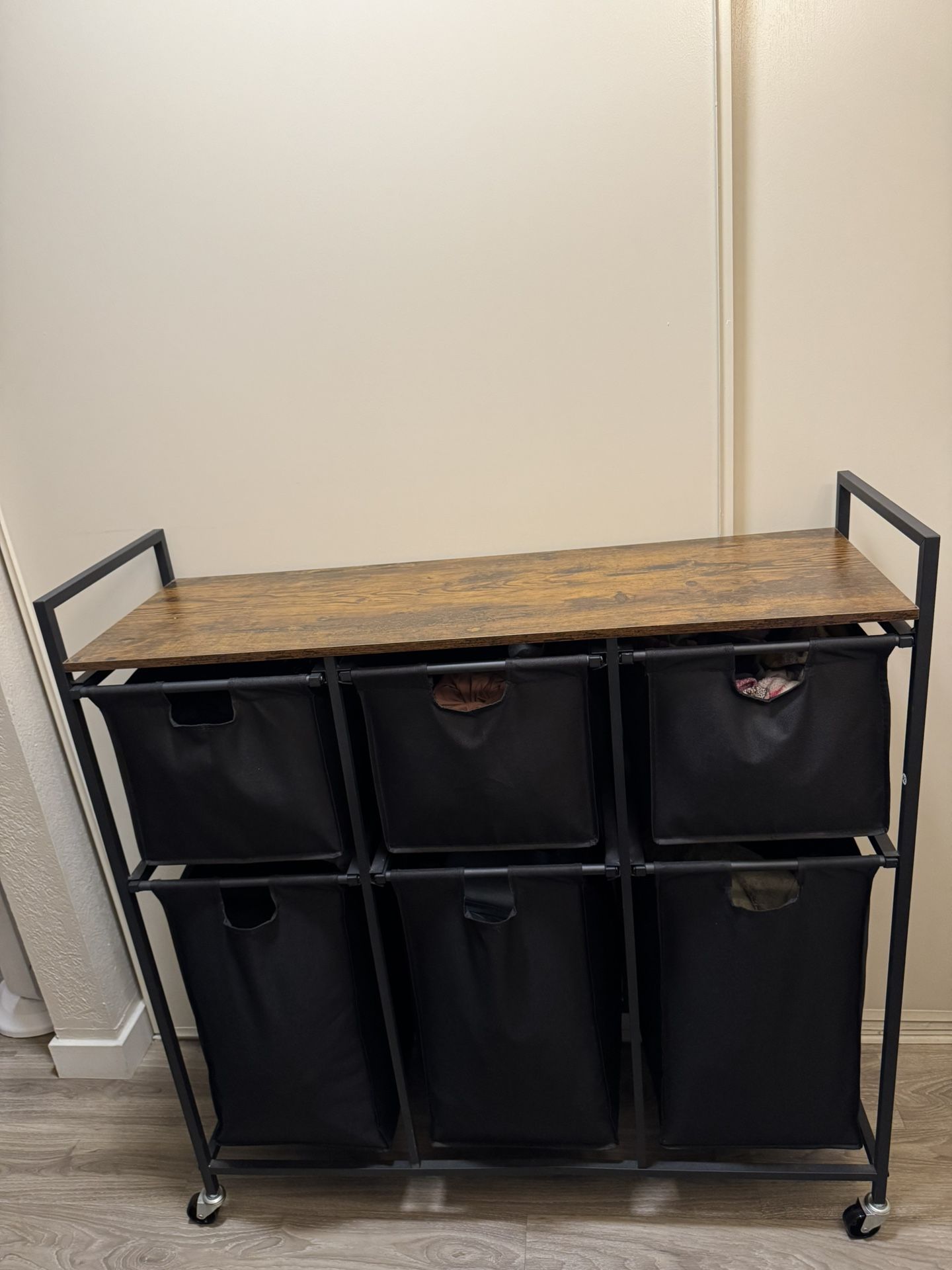 Laundry Basket with Wheels, Rolling Laundry