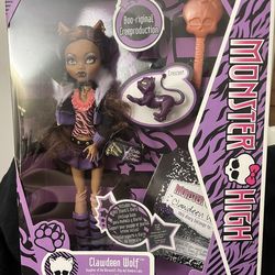 Monster High Clawdeen Wolf Reproduction Doll