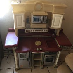 Step 2 Kitchen