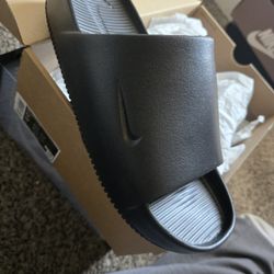 Nike Calm Slide 