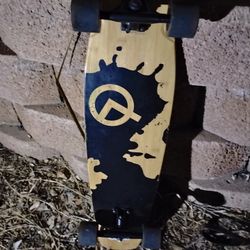 Quest Skateboard