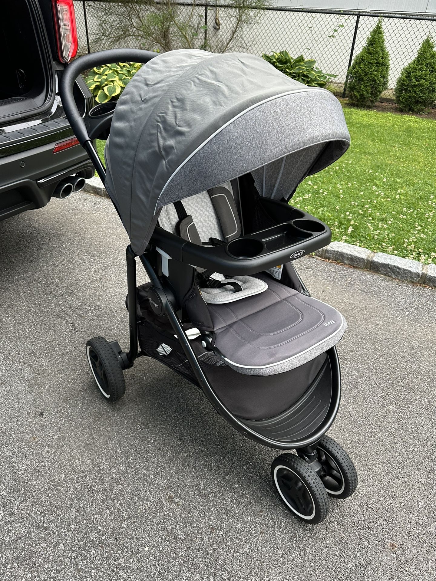 Graco Modes Travel System - Stroller, Car Seat, Toddler Attachment + Bassinet Attachment!!!