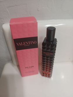 Valentino Donna Perfume "Intense"