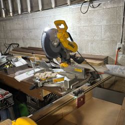 Delta 12 Inch Miter Saw