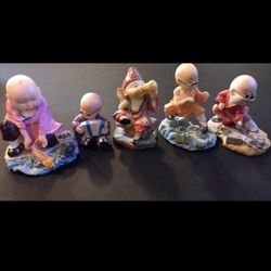 Monk Display statues 5