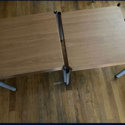 $45, 2 End Tables /2 Mesitas 