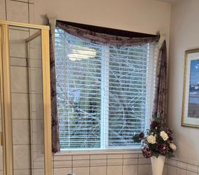 Moving Make Offer Window Valance and Sconces