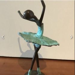 Bronze sculpture"Danseuse de ballet, by Moo Goo African designer,unique piece, 
