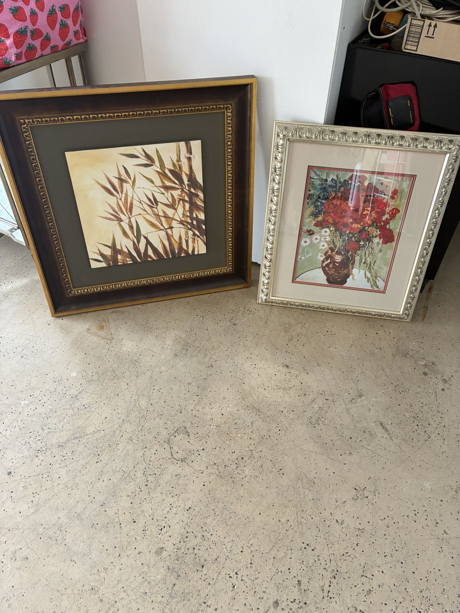 NICE PICTURE CANVAS /DECOR FRAMES $10 EACH !! Happy Halloween π