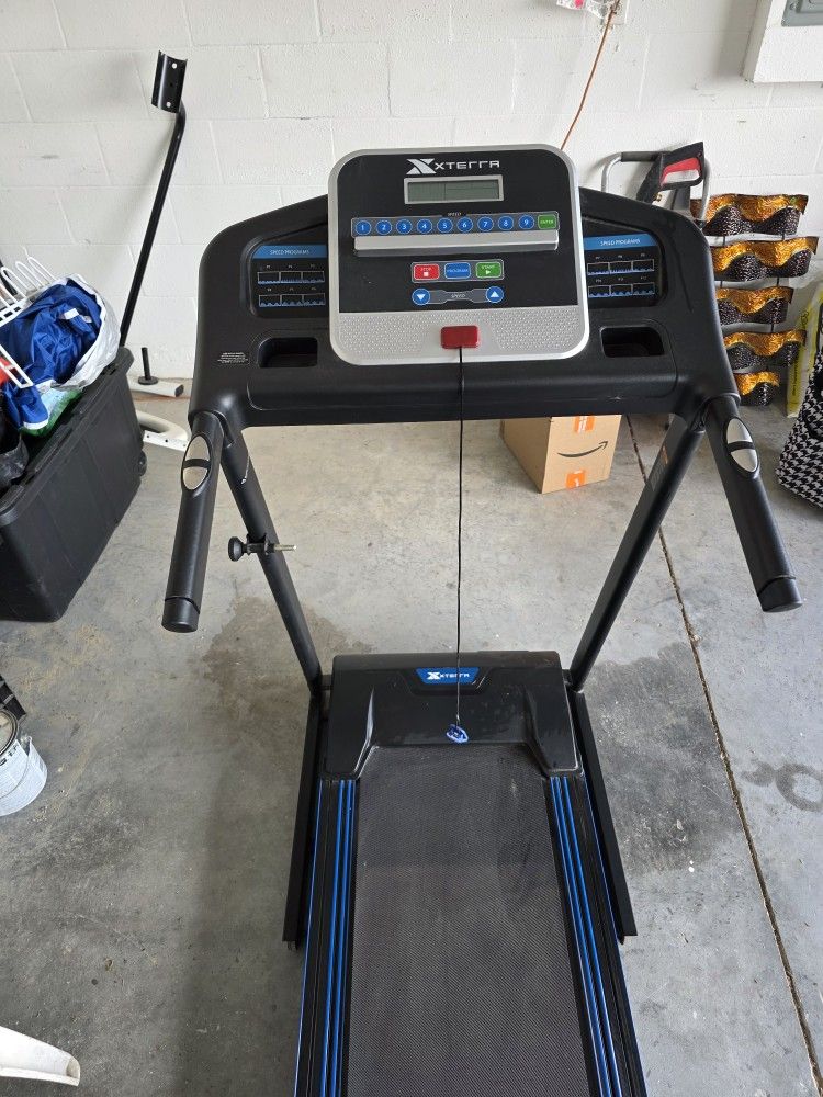 Treadmill $75