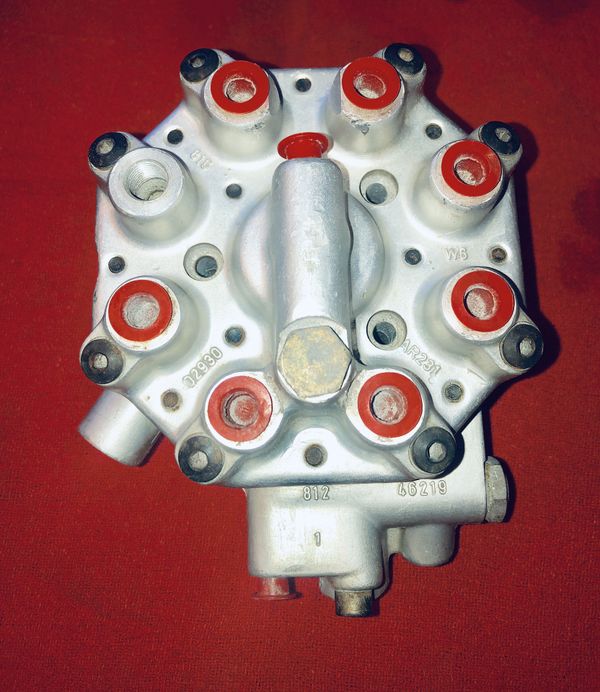 REBUILT Bosch fuel distributor for Sale in Las Vegas, NV OfferUp