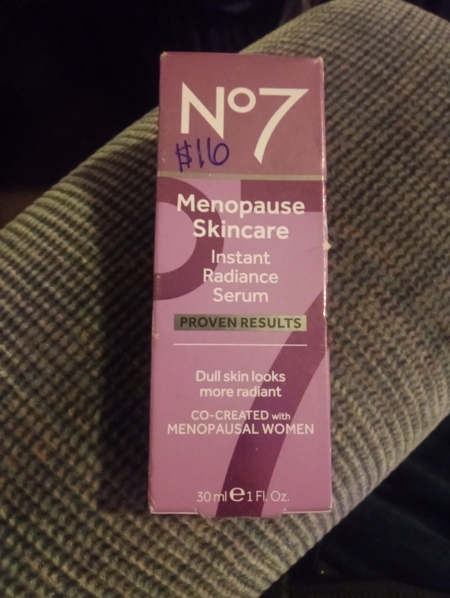 No 7 Menopause Skincare Instant Radiance Serum 
