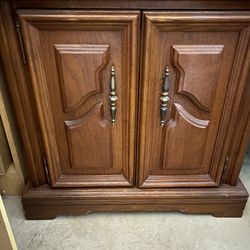 Night stand to match dresser