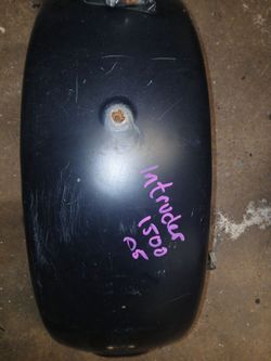05 Suzuki Intruder VL1500 C90 OEM Rear Fender with Taillight