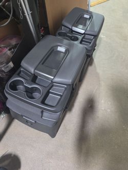 2025 Chevy Silverado center console flip seat