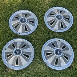 1966 Ford Mustang Hubcaps