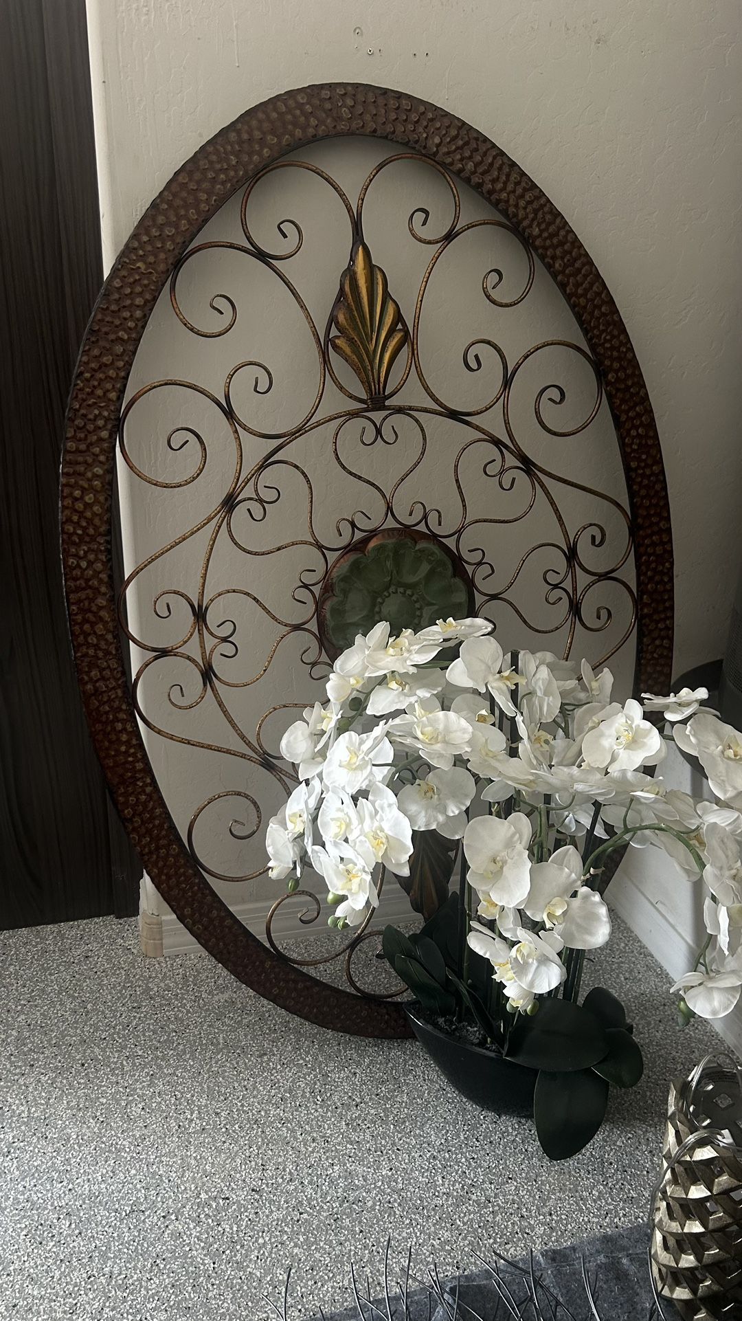 Wall Furniture Metal  And Artificial White Orchid Flower Vase Large