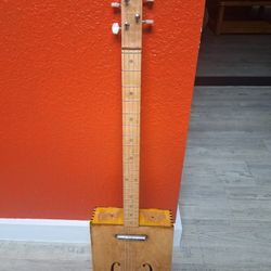 Cigar Box Guitar